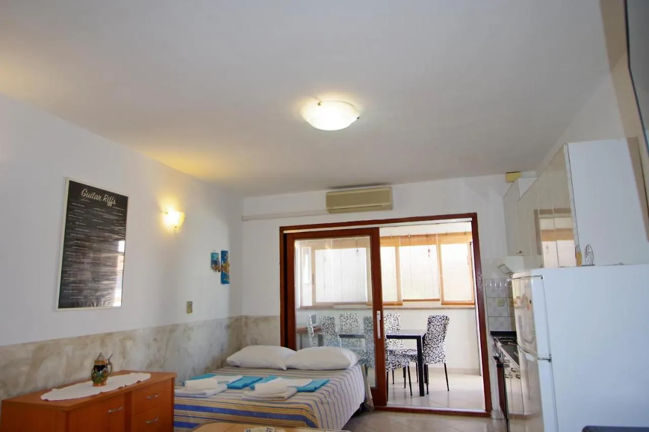 Apartment Apartman Rose Pula Croatia